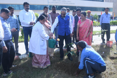 Interaction of Honorable President AIIMS Gorakhpur Padma Bhushan Dr Ambrish Mithal with Faculty/ MBBS Students/ Nursing Students 