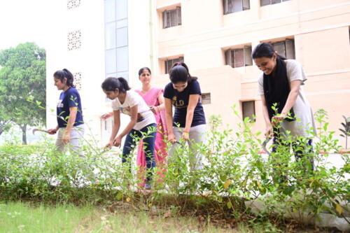 1 (1) (1) (1) (1) (1) (1) (1)