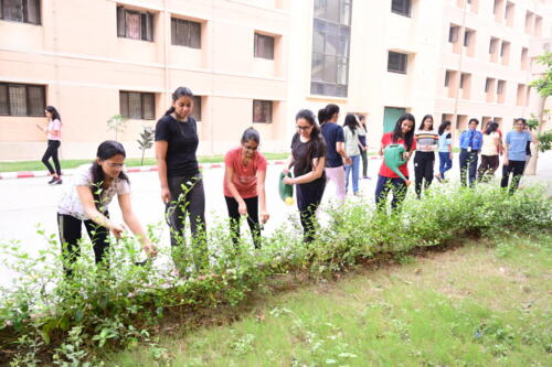 2 (1) (1) (1) (1) (1) (1) (1)