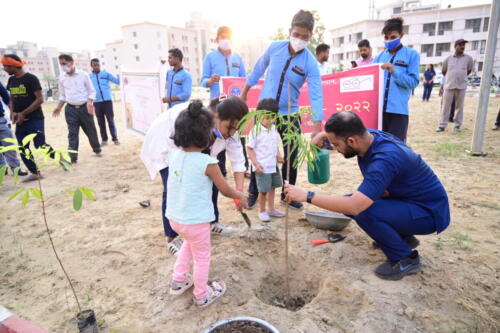 8 (1) (1) (1) (1) (1) (1) (1) (1) (1)