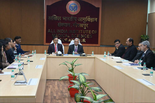 President Sir and Executive Director Sir interacted with Faculty Members allotted with various administrative responsibilities of the Institute -2